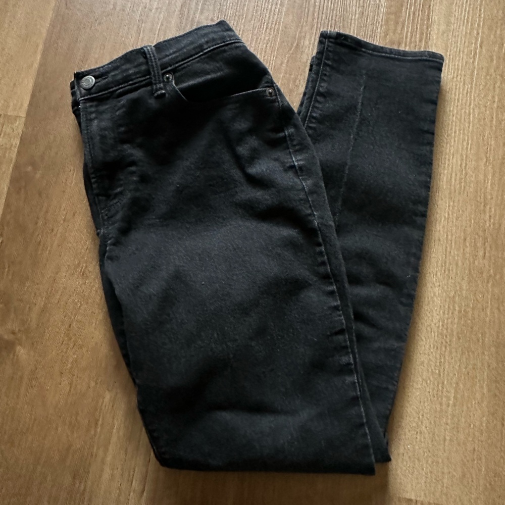 Old Navy Black Curvy Skinny Jeans